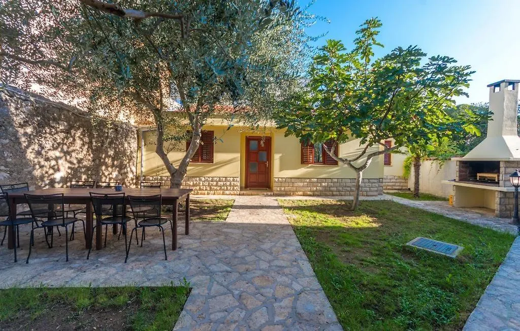 Villa Kuca Za Odmor à Sveti Filip i Jakov